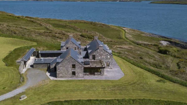 ಸುಂದರ ದ್ವೀಪ