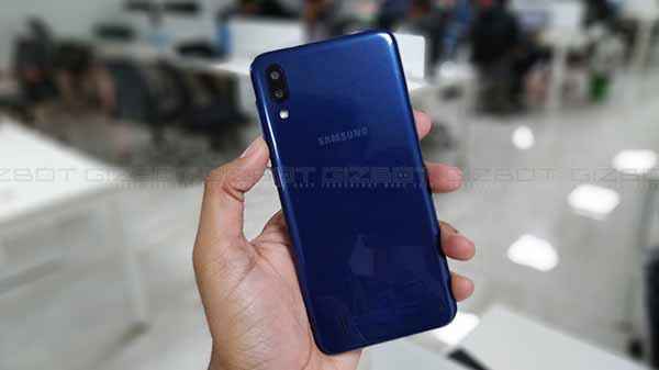 ಗ್ಯಾಲಕ್ಸಿ M01 ಡಿಸ್‌ಪ್ಲೇ