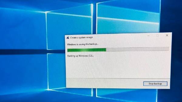 ವಿಂಡೋಸ್ 10 ನಲ್ಲಿ ಫುಲ್‌ ಬ್ಯಾಕಪ್‌ ಅನ್ನು ಕ್ರಿಯೆಟ್‌ ಮಾಡುವುದು ಹೇಗೆ!
