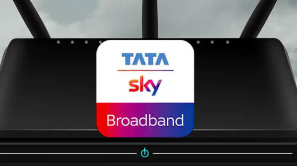 ಮಾಸಿಕ ಶುಲ್ಕ 1050ರೂ. ಮಾಸಿಕ ಶುಲ್ಕ 1050ರೂ.