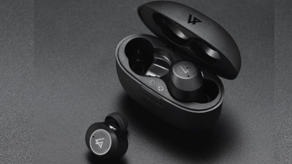 ಇಯರ್ಫೋನ್ ಇಯರ್ಫೋನ್