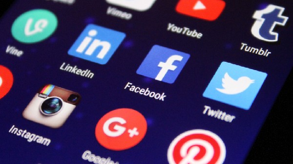 ಸೋಶಿಯಲ್ ಮೀಡಿಯಾಗಳಿಗೆ ಸೂಚಿಸಲಾಗದ ಮಾರ್ಗಸೂಚಿಗಳು