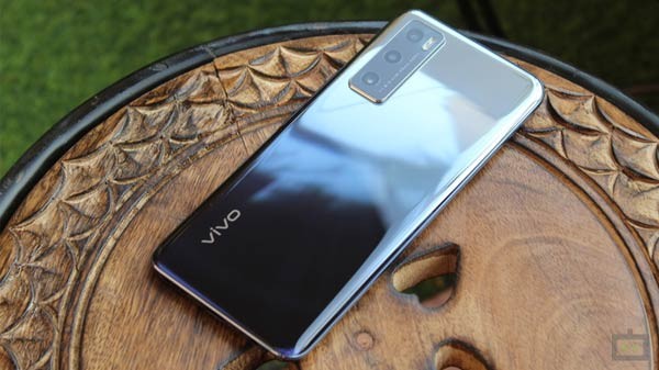 ಬ್ಯಾಟರಿ ಮತ್ತು ಇತರೆ ಫೀಚರ್ಸ್‌ಗಳು