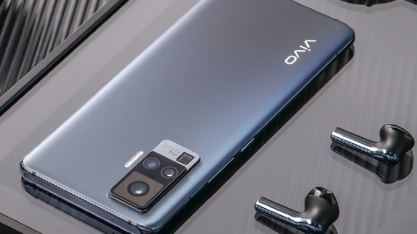 ಕ್ಯಾಮೆರಾ ವಿಶೇಷ