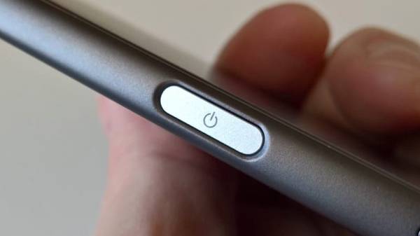 ಸೈಡ್‌-ಮೌಂಟೆಡ್‌ ಫಿಂಗರ್‌ಪ್ರಿಂಟ್ ಸೆನ್ಸಾರ್: