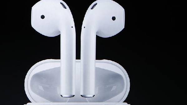 ತಜ್ಞರನ್ನು 