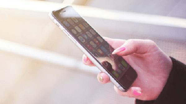 ವೇಗವಾಗಿ ಫೋನ್ ಚಾರ್ಜ್ ಮಾಡಲು ಈ ಕ್ರಮ ಫಾಲೋ ಮಾಡಿ: