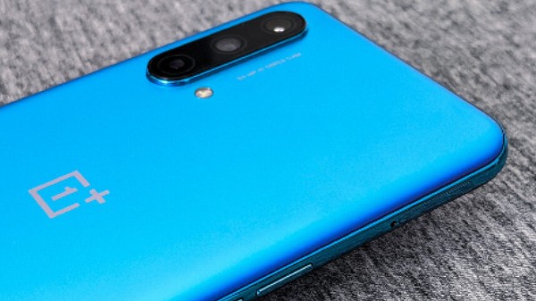 ಬ್ಯಾಟರಿ ಮತ್ತು ಇತರೆ