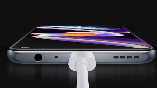 ಬ್ಯಾಟರಿ ಮತ್ತು ಇತರೆ ಫೀಚರ್ಸ್‌