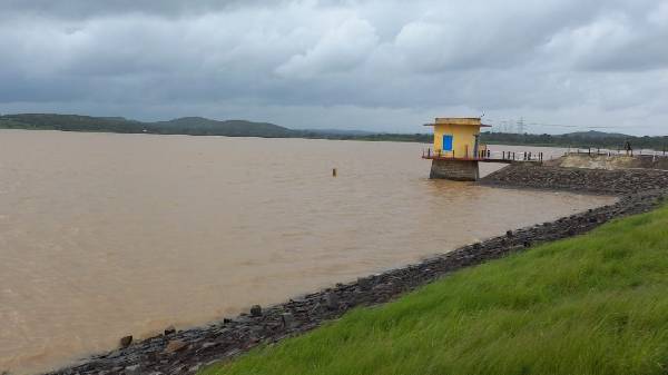 ಬ್ಯಾಟರಿ ಮತ್ತು ಇತರೆ ಆಯ್ಕೆಗಳು