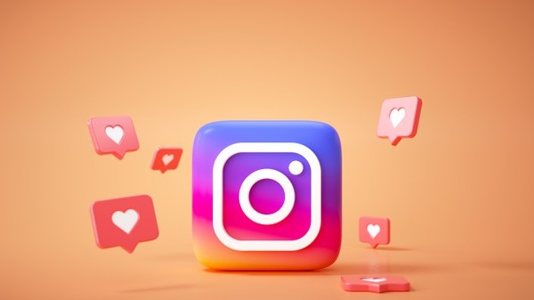 ಫೀಚರ್ಸ್ ಫೀಚರ್ಸ್