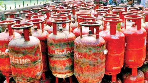 ಎಲ್ಪಿಜಿ ಗ್ಯಾಸ್ ಸಬ್ಸಿಡಿ ಬಗ್ಗೆ ತಿಳಿಯಲು ಈ ಕ್ರಮಗಳನ್ನು ಅನುಸರಿಸಿ: ಎಲ್ಪಿಜಿ ಗ್ಯಾಸ್ ಸಬ್ಸಿಡಿ ಬಗ್ಗೆ ತಿಳಿಯಲು ಈ ಕ್ರಮಗಳನ್ನು ಅನುಸರಿಸಿ: