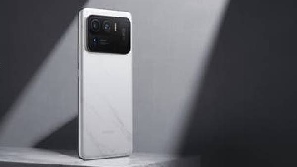 ಮಿ 11 ಪ್ರೊ- ಡಿಸ್‌ಪ್ಲೇ ಹಾಗೂ ಪ್ರೊಸೆಸರ್‌ 