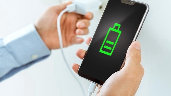 ಫೋನ್‌ ಫುಲ್‌ ಚಾರ್ಜ್ ಮಾಡಬೇಡಿ