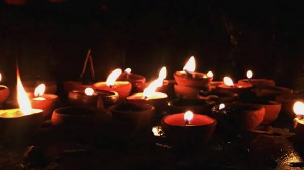 ನೈಟ್ ಮೋಡ್ ಆಯ್ಕೆ ಬಳಸಿ ನೈಟ್ ಮೋಡ್ ಆಯ್ಕೆ ಬಳಸಿ