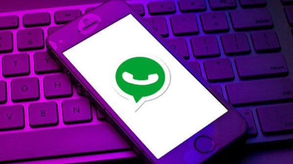 ಫೀಚರ್ಸ್ ಫೀಚರ್ಸ್