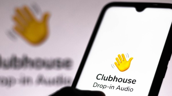 ಇನ್-ರೂಮ್ ಚಾಟ್ ಇನ್-ರೂಮ್ ಚಾಟ್