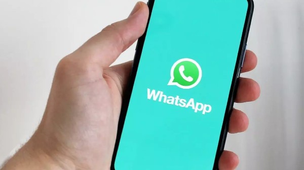 ಫೀಚರ್ಸ್‌ 