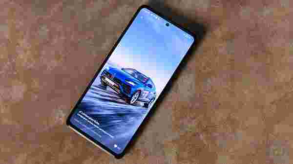 ಬ್ಯಾಟರಿ ಮತ್ತು ಇತರೆ ಸೌಲಭ್ಯಗಳು