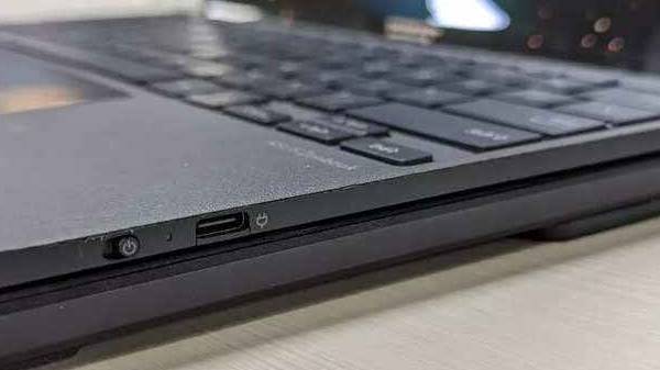 ಕ್ರಿಯಾತ್ಮಕ ಕೀಬೋರ್ಡ್