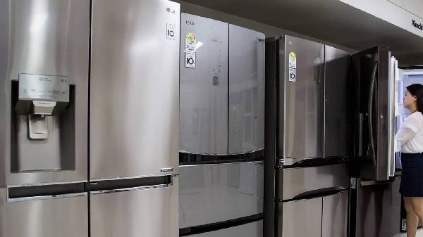 ರೆಫ್ರಿಜರೇಟರ್‌ 