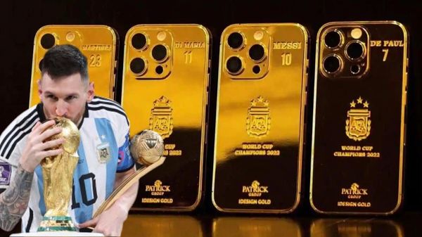 ತನ್ನ ತಂಡದ ಸದಸ್ಯರಿಗೆ ಗೋಲ್ಡ್ ಐಫೋನ್ ಗಿಫ್ಟ್ ಮಾಡಿದ ಮೆಸ್ಸಿ!... ತನ್ನ ತಂಡದ ಸದಸ್ಯರಿಗೆ ಗೋಲ್ಡ್ ಐಫೋನ್ ಗಿಫ್ಟ್ ಮಾಡಿದ ಮೆಸ್ಸಿ!...