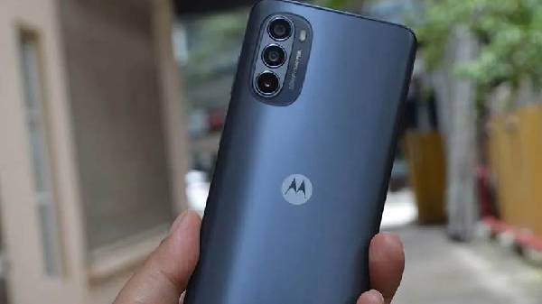 ಮೊಟೊ ಎಡ್ಜ್ 30 ಫೋನ್ ಬೆಲೆಯಲ್ಲಿ ಭರ್ಜರಿ ಇಳಿಕೆ!..ಎಷ್ಟು ಡಿಸ್ಕೌಂಟ್ ಗೊತ್ತಾ? ಮೊಟೊ ಎಡ್ಜ್ 30 ಫೋನ್ ಬೆಲೆಯಲ್ಲಿ ಭರ್ಜರಿ ಇಳಿಕೆ!..ಎಷ್ಟು ಡಿಸ್ಕೌಂಟ್ ಗೊತ್ತಾ?