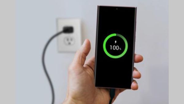 ಫಾಸ್ಟ್ ಚಾರ್ಜಿಂಗ್ ಫೋನ್ ಖರೀದಿಸುವ ಗ್ರಾಹಕರೇ ಗಮನಿಸಿ!..ಇವೇ ಬೆಸ್ಟ್! ಫಾಸ್ಟ್ ಚಾರ್ಜಿಂಗ್ ಫೋನ್ ಖರೀದಿಸುವ ಗ್ರಾಹಕರೇ ಗಮನಿಸಿ!..ಇವೇ ಬೆಸ್ಟ್!