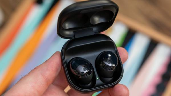 1000ರೂ. ಒಳಗೆ ಈ ಇಯರ್‌ಬಡ್ಸ್‌ ಖರೀದಿಸಬಹುದು!..ಫೀಚರ್ಸ್‌ ಹೇಗಿವೆ?