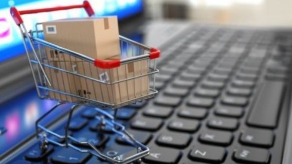 5 ಸಾವಿರಕ್ಕೆ ಐಫೋನ್‌?ಖರೀದಿಸಬೇಕೋ,ಬೇಡವೋ ಎಂಬುದನ್ನು ಈ ವರದಿ ನೋಡಿ ನಿರ್ಧಾರ ಮಾಡಿ