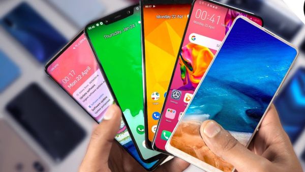 ಇಲ್ಲಿವೆ ನೋಡಿ ಟ್ರೆಂಡಿಂಗ್‌ನಲ್ಲಿ ಇರುವ ಟಾಪ್‌ ಸ್ಮಾರ್ಟ್‌ಫೋನ್‌ಗಳು!