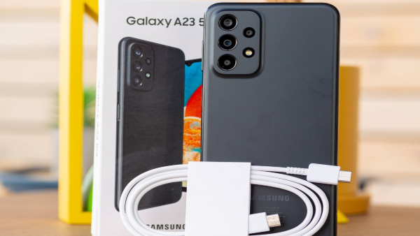 ಸ್ಯಾಮ್‌ಸಂಗ್‌ ಫೋನ್‌ ಖರೀದಿಸುವ ಗ್ರಾಹಕರೇ, ಈ ಡಿಸ್ಕೌಂಟ್‌ ಕಳ್ಕೋಬೇಡಿ!