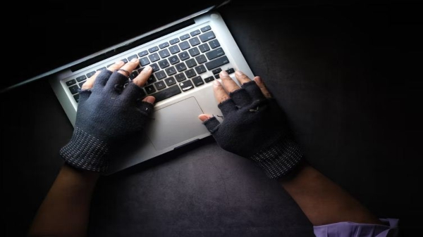 ಶಾಕಿಂಗ್...  AK-47 ಗನ್ ಆರ್ಡರ್‌ ಮಾಡಿದ್ದ ಎಂಟು ವರ್ಷದ ಬಾಲಕ!