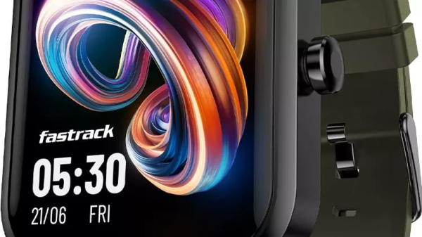 ಫಾಸ್ಟ್ರ್ಯಾಕ್‌ ರಿವೋಲ್ಟ್ FS1 ಪ್ರೊ ಸ್ಮಾರ್ಟ್‌ವಾಚ್‌ಗೆ 37% ರಿಯಾಯಿತಿ! 