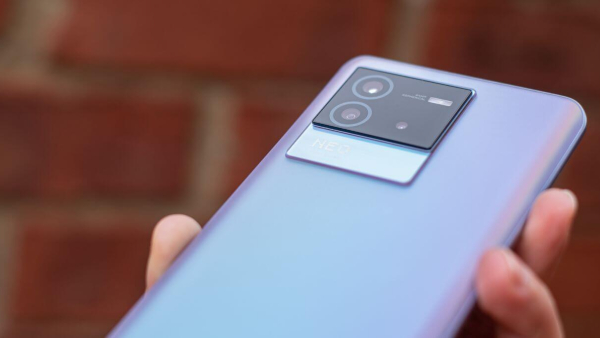 ಈ ವೇಗದ ಮೊಬೈಲ್ಗೆ ಈಗ ಜಬರ್ದಸ್ತ್ ಡಿಸ್ಕೌಂಟ್!..ಆಫರ್ ಬೆಲೆ ಎಷ್ಟು? ಈ ವೇಗದ ಮೊಬೈಲ್ಗೆ ಈಗ ಜಬರ್ದಸ್ತ್ ಡಿಸ್ಕೌಂಟ್!..ಆಫರ್ ಬೆಲೆ ಎಷ್ಟು?