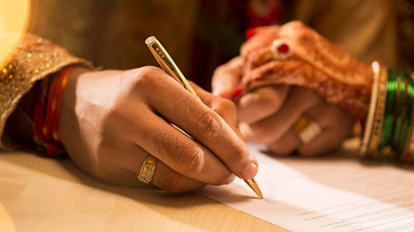 ಸಿಹಿಸುದ್ದಿ ಕೊಟ್ಟ ಸಿದ್ದು ಸರ್ಕಾರ; ಮನೆಯಲ್ಲೇ ಮಾಡಬಹುದು ಮದ್ವೆ ರಿಜಿಸ್ಟರ್...