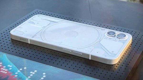 ನಥಿಂಗ್ ಫೋನ್ (1) ಬೆಲೆಯಲ್ಲಿ ಇಳಿಕೆ!..ಈ ಕೊಡುಗೆ ಮಿಸ್ ಮಾಡಬೇಡಿ!