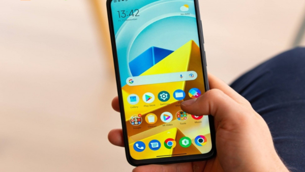 ಮಾರುಕಟ್ಟೆಯಲ್ಲಿ ಸದ್ದು ಮಾಡಿದ್ದ ಈ ಫೋನ್‌ ಈಗ 8,749ರೂ. ಗಳಿಗೆ ಲಭ್ಯ!