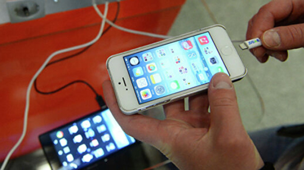 ಸಿಕ್ಕಸಿಕ್ಕಲ್ಲಿ ಮೊಬೈಲ್‌ ಅನ್ನು ಚಾರ್ಜಿಂಗ್‌ಗೆ ಇಟ್ರೆ ಅಷ್ಟೇ.. ..