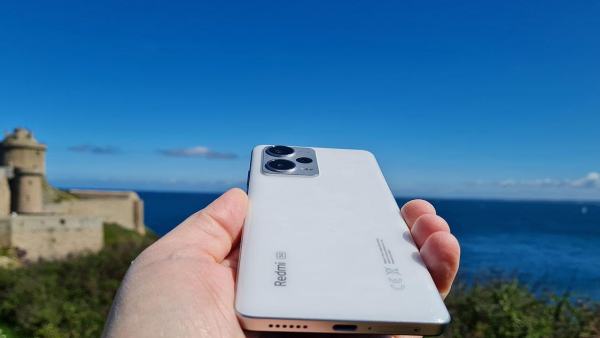 ಗ್ರಾಹಕರಿಗೆ ಗುಡ್‌ನ್ಯೂಸ್‌!..ಮತ್ತೆ ಭಾರೀ ಬೆಲೆ ಇಳಿಕೆ ಕಂಡಿದೆ ಶಿಯೋಮಿಯ ಈ ಫೋನ್‌