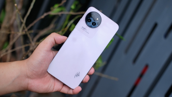 ಸ್ವದೇಶಿ ಬ್ರ್ಯಾಂಡ್‌ನ ಈ ಫೋನಿಗೆ ಈಗ ಬಿಗ್ ಡಿಸ್ಕೌಂಟ್‌; ಅಧಿಕ RAM ಇದೆ!