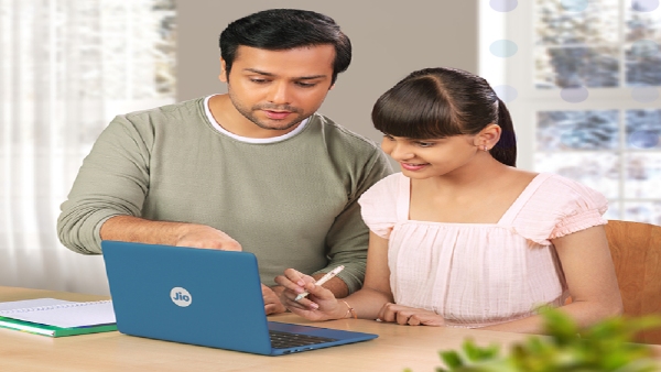 ಇಂದು JioBook ಲ್ಯಾಪ್‌ಟಾಪ್‌ ಸೇಲ್‌!..ಬೊಂಬಾಟ್‌ ಆಫರ್‌ ಖಚಿತ!