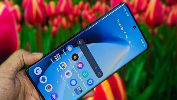 ಕರ್ವ್‌ ಡಿಸ್‌ಪ್ಲೇಯ ಈ ಫೋನಿನ ಬೆಲೆಯಲ್ಲಿ ಸಖತ್‌ ಇಳಿಕೆ!..100ಎಂಪಿ ಕ್ಯಾಮೆರಾ!