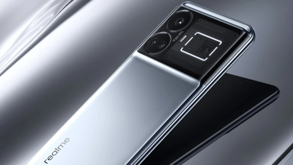 ರಿಯಲ್‌ಮಿ GT5 ಡಿಸೈನ್‌ ರಿವೀಲ್‌.. ಏನಿದು ಫ್ಲೋವಿಂಗ್ ಸಿಲ್ವರ್ ಮಿರರ್ ವಿನ್ಯಾಸ!