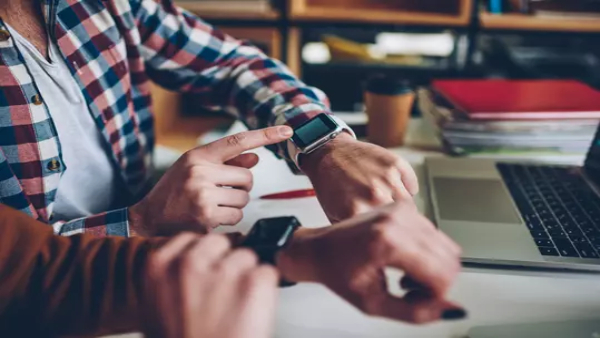 ಏನಿದು 'ಬ್ರೂಸಿಂಗ್ ಪ್ರೈಸ್ ವಾರ್? ಭಾರತದ ಸ್ಮಾರ್ಟ್‌ವಾಚ್‌ ಮಾರುಕಟ್ಟೆಯ ಕಥೆಯೇನು?