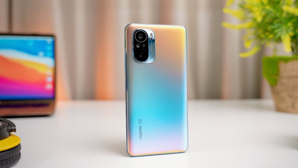 ಶಿಯೋಮಿಯ ಈ ಹೈ ಎಂಡ್‌ ಫೋನಿನ ಆಫರ್‌ ತಿಳಿದ್ರೆ, OMG ಅಂತೀರಾ!