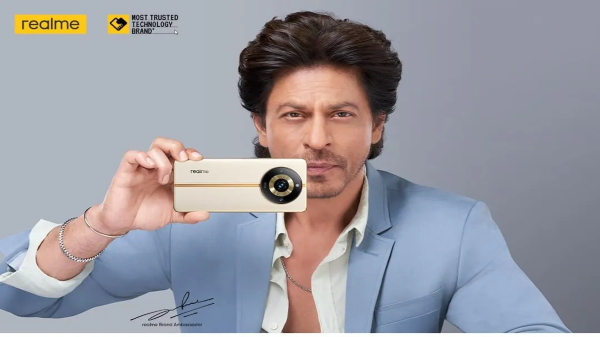 ಮತ್ತೊಂದು ಬ್ರಾಂಡ್‌ನ ಫೋನ್‌ ಬಳಸಿ ಸಿಕ್ಕಿಬಿದ್ದ ಶಾರುಖ್! 