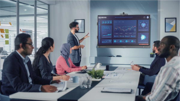 ಟೆಕ್ನಾಲಜಿ ಜಮಾನ ಅನ್ನೋದು ಸುಮ್ನೇನಾ!ಈ ಸ್ಮಾರ್ಟ್‌ಬೋಡ್‌ ಏನೆಲ್ಲಾ ಕೆಲಸ ಮಾಡುತ್ತೆ