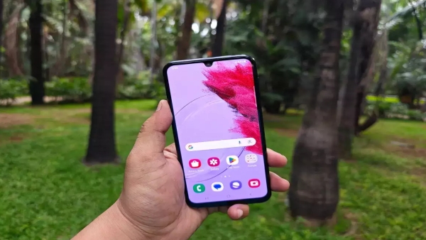 ಸ್ಯಾಮ್‌ಸಂಗ್‌ನ ಈ ಜನಪ್ರಿಯ ಫೋನಿನ ಬೆಲೆಯಲ್ಲಿ ಭರ್ಜರಿ ಇಳಿಕೆ! 