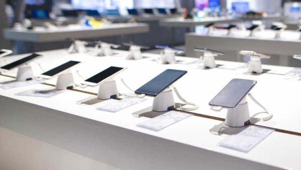 ಪ್ರಸ್ತುತ ಈ ಮೊಬೈಲ್‌ಗಳೇ ಟ್ರೆಂಡಿಂಗ್‌ನಲ್ಲಿ ಇರೋದು!..ನೀವು ಖರೀದಿಸುತ್ತಿರಾ?